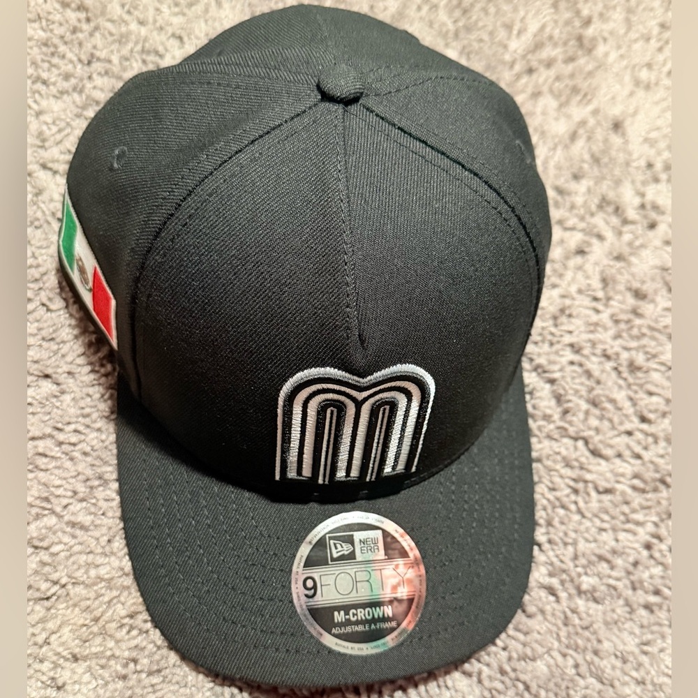New Era 9Forty Mexico Men’s Cap Black/White SnapBack Hat